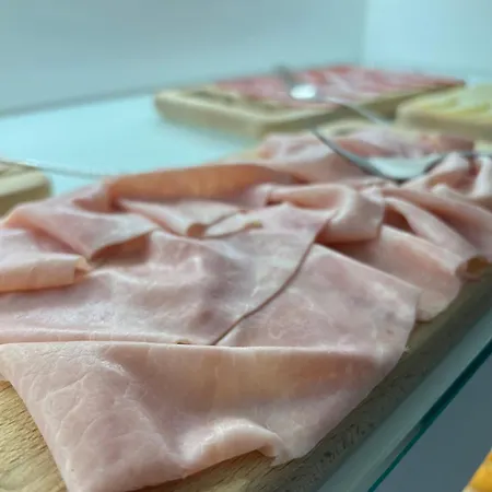 마마랄 게스트하우스 4*