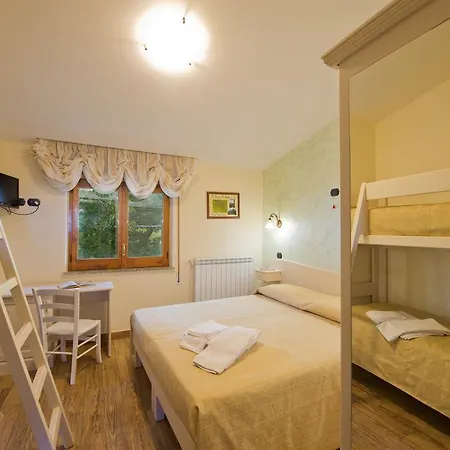 Mamaral Πανσιόν 4*